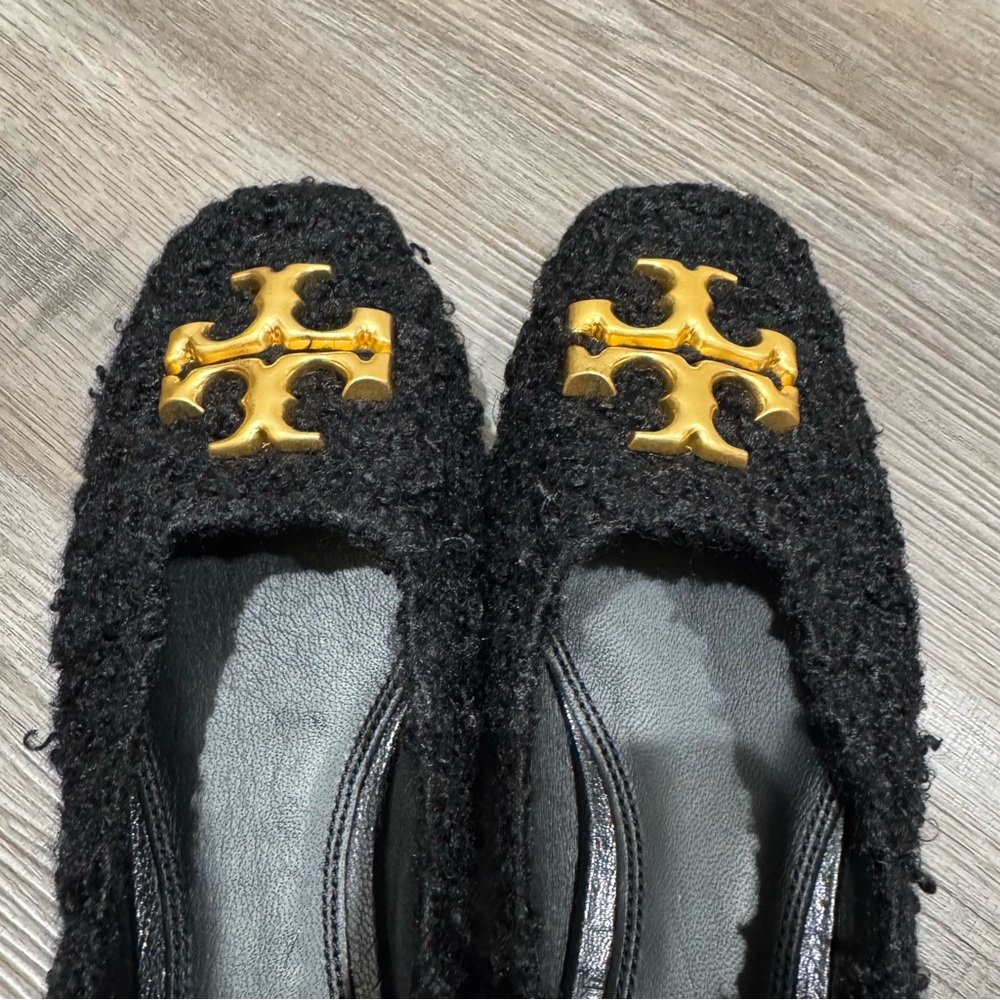 Tory Burch Eleanor Fuzzy Black Ballet Flats - Picture 3 of 8